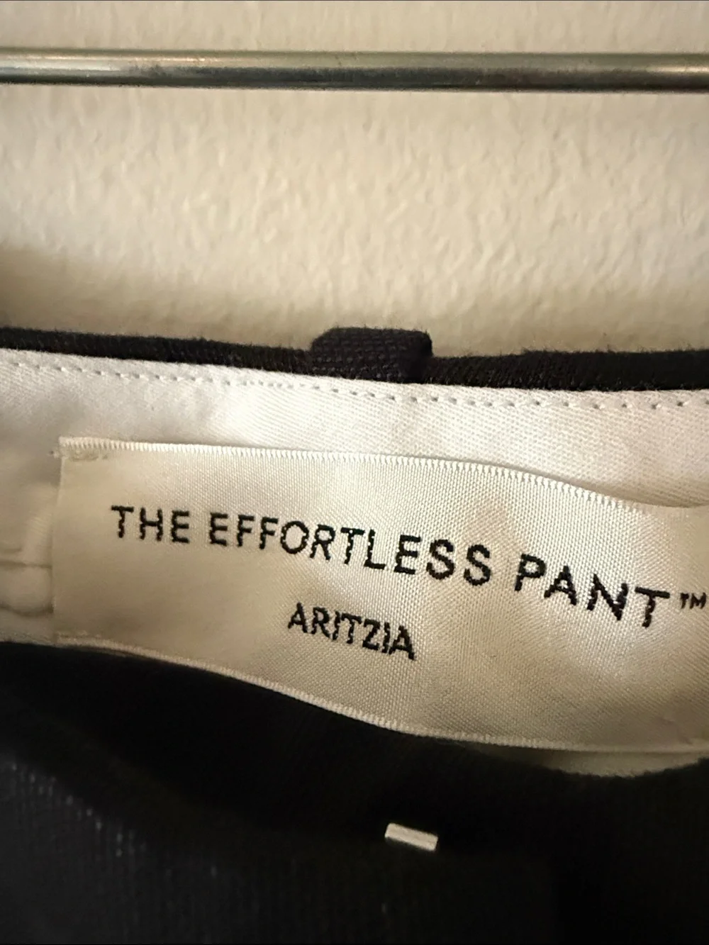 Aritzia The Effortles Pant in Black Linen - size 4 - NWT